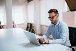 Read more about the article A székhelyszolgáltatás ára: Plusz kiadás vagy plusz érték?